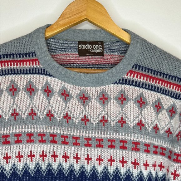 Campus Vintage Sweater - Picture 1 of 10